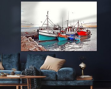 kleiner Hafen mit Fischerbooten mixed media