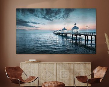 Licht aan de Horizon – Paviljoens boven de Zee van Retrotimes