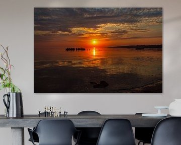 Gouden avondlicht op de lagune van Szczecin van Fototante