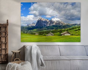 Seiser Alm panorama in de Dolomieten tijdens de lente