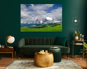 Seiser Alm panorama in de Dolomieten in de lente