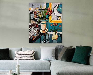 Tulpen bij de oude piano, met een schilderij van blauwe sinaasappels op de daken van Parijs van ATELIER DE JIEL