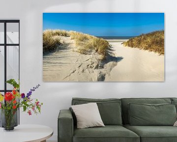 Blauwe lucht boven Langeoog van Friedhelm Peters