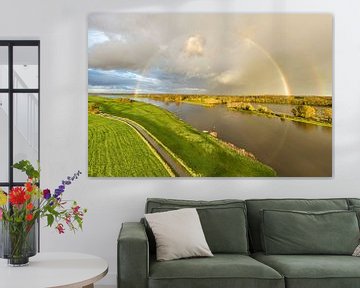 Regenboog tijdens een herfstbui boven de IJssel van Sjoerd van der Wal Fotografie