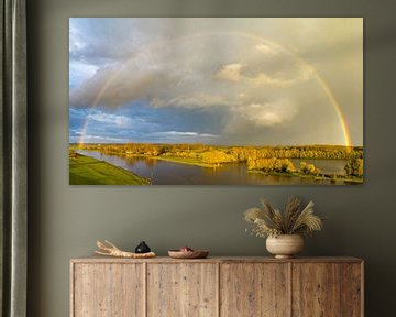 Regenboog tijdens een herfstbui boven de IJssel van Sjoerd van der Wal Fotografie