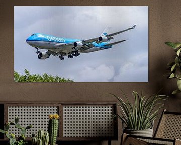 Landende KLM Cargo Boeing 747-400 ERF. van Jaap van den Berg