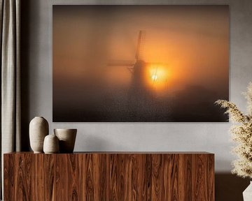 Stilte in de mist – Molen Koningslaagte in Groningen bij zonsopkomst van KB Design & Photography (Karen Brouwer)