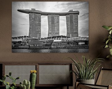 Singapore - Marina Bay Sands in Tight Composition by Paysages urbains - Rick Van der Poorten Photography