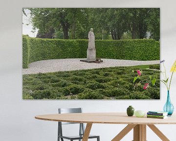 Herdenkingshof met Vrouwtje van Putten