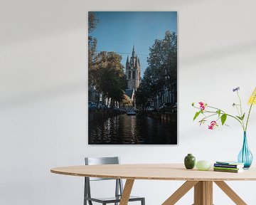 Oude Jan/Kerk in Delft, vanaf het water van Erwin van Kester