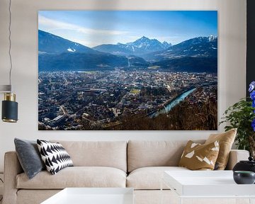 Uitzicht over de stad Innsbruck van ManfredFotos