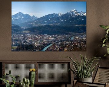 Uitzicht over de stad Innsbruck van ManfredFotos