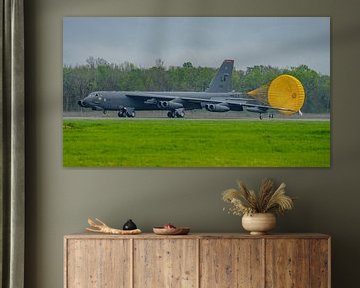De imposante Boeing B-52H Stratofortress. van Jaap van den Berg