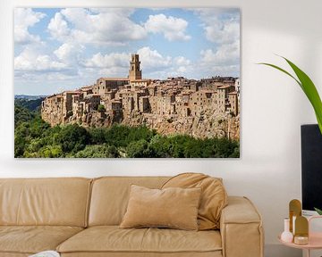 Pitigliano in Toscane, Italië. (kleur, liggend)