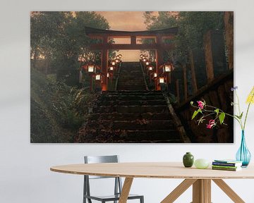 Oude schrijn met trappen en torii poort in het avondlicht van Besa Art