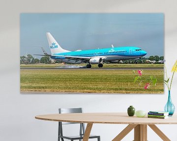 Landing van KLM Boeing 737-800 passagiersvliegtuig. van Jaap van den Berg
