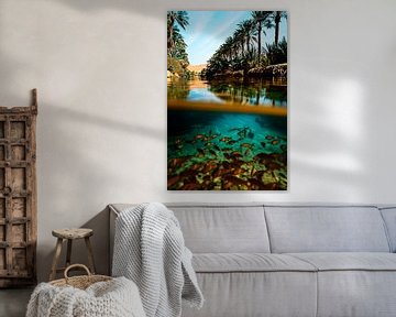Helder water in tropische oase van Art & Soul Creations