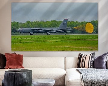 De imposante Boeing B-52H Stratofortress. van Jaap van den Berg