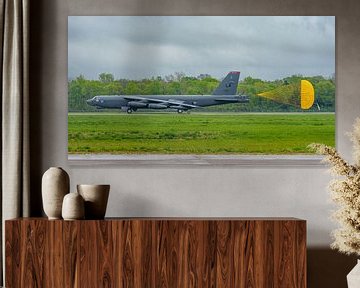 De imposante Boeing B-52H Stratofortress. van Jaap van den Berg