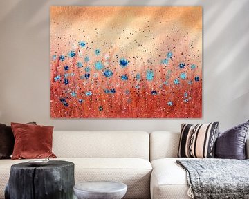 Blauwe bloemen in een goudbruin veld van Enjoy-Aquarell