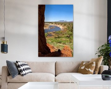 Glen Helen in Centraal Australië met Mt Sonder op de Achtergrond van Joyce van Dijk Fotografie