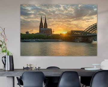 Abendstimmung am Rhein in Köln von Michael Valjak