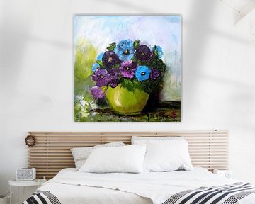 Violets in green Vase by Rita Tielemans Kunst