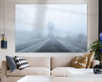 Rijp en mist bij de Zandwijkse Molen van Zwoele Plaatjes
