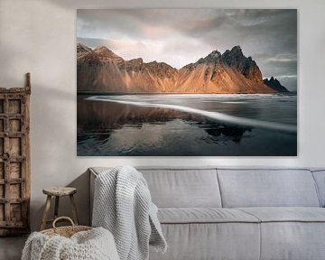Stokksnes at sunrise - Icelandic mountain landscape in reflection