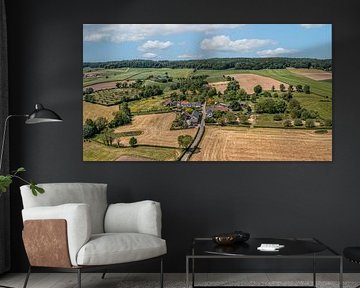 Drone panorama van de Zuid-Limburgse heuvels bij Epen