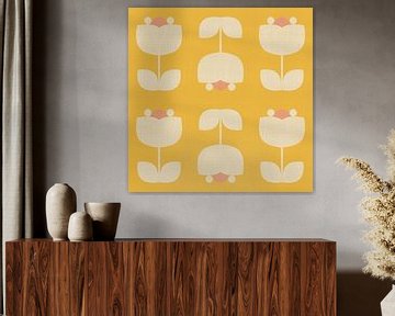 Vintage patroon met tulpen in warm geel van Dina Dankers