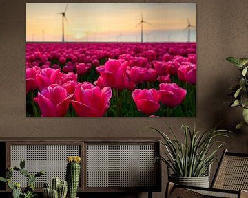 Tulpen in een veld met windturbines in de achtergrond van Sjoerd van der Wal Fotografie