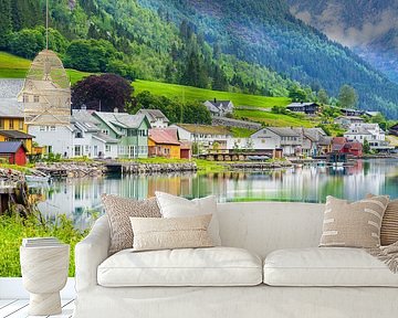 Uitzicht over de Fjærlandsfjord naar het dorp Fjærland in Norwege