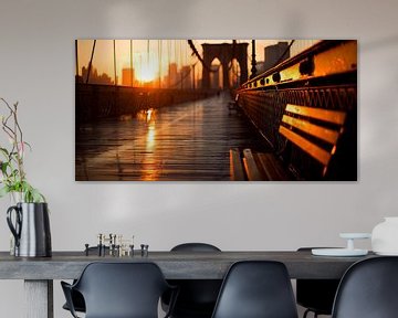 Goldener Sonnenaufgang auf der Brooklyn Bridge von Vlindertuin-Art