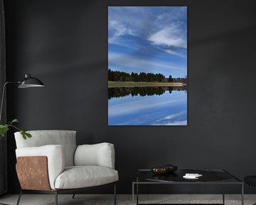 Reflet sur le lac au printemps sur Claude Laprise