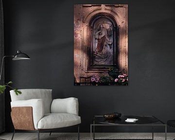 sfeervolle religieuze afbeelding bij Chiesa di Santa Chiara van Karel Ham