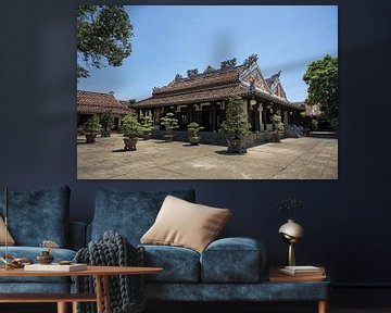 Sacred elegance of the Chùa Chúc Thánh temple by Frank Photos