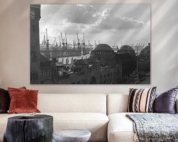 Hamburg Landungsbrücken by Christian Wölck