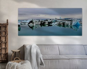 IJsbergen en  reflecties van Patricia Hofmeester