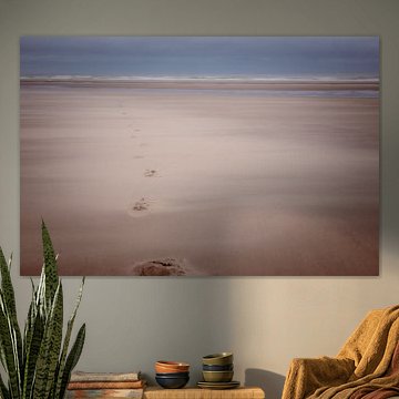 The lone walker (colour)