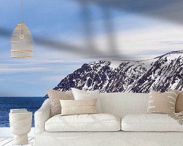 Bergen en rotsen in de winter in Finnmark, Noorwegen