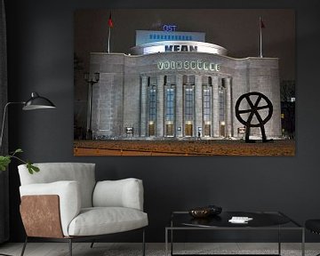 Théâtre à la Volksbühne am Rosa-Luxemburg-Platz à Mitte sur Silva Wischeropp