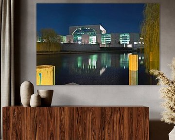 Berlijn nacht met uitzicht op het Paul Löbe Huis van Silva Wischeropp