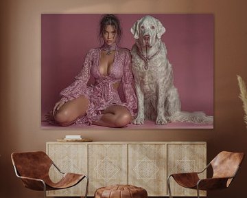 Frau mit Haustier Retro-Boudoir-Look
