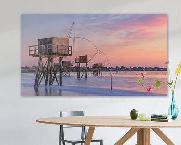 Vissershutten bij zonsondergang in Saint-Michel-Chef-Chef, Loire-Atlantique, Frankrijk van Henk Meijer Photography