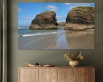 Steinformation am Strand von Playa de las Catedrales in Galizien, Spanien
