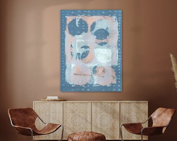 Abstracte vormen in wit, blauw en koraal van Dina Dankers