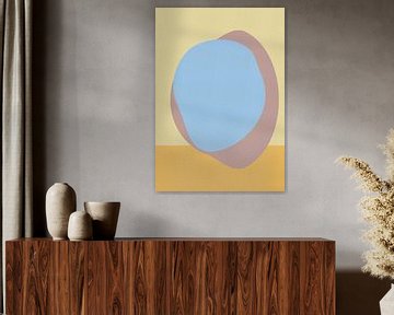 Abstracte vormen in lichtblauw en roze op botergeel van Dina Dankers