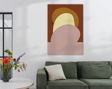 Abstracte vormen in lila, zachtgeel, verbrand oranje en terra van Dina Dankers