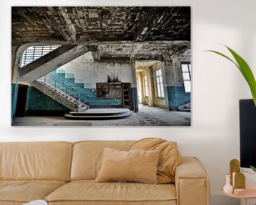 Urbex trap van Loes van Dijk